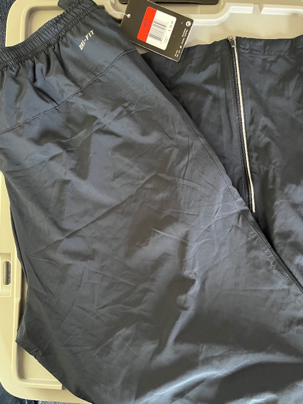 Mens Nike DrI-Fit Running Pants!! NWT!